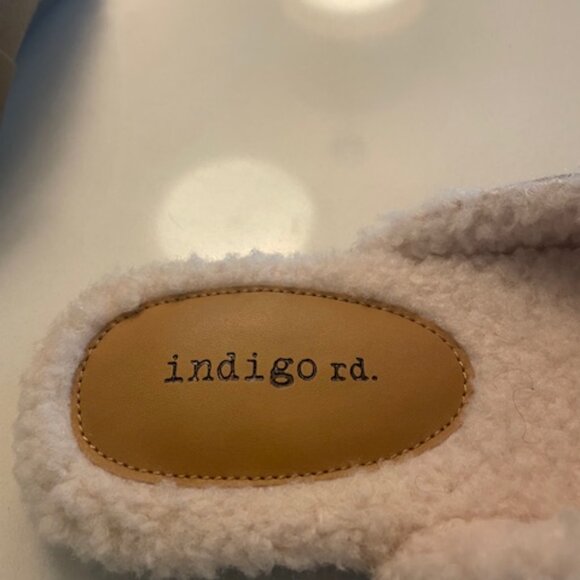 INDIGO RD SLIDE ON FUR LINED MULES FAUX SUEDE SLIP ON SHOES 9 1/2 M Brand New - Picture 3 of 4